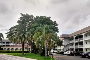 581 Blue Heron Dr, Hallandale Beach, FL 33009 - Photo 15