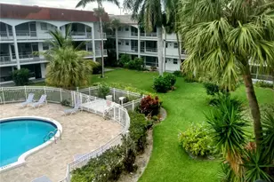 581 Blue Heron Dr, Hallandale Beach, FL 33009 - Photo 3