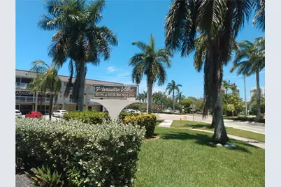 581 Blue Heron Dr #315-B, Hallandale Beach, FL 33009 - Photo 17