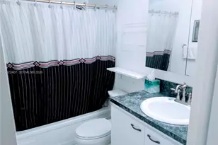 581 Blue Heron Dr, Hallandale Beach, FL 33009 - Photo 11