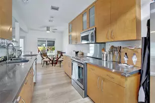 1523 Dewey St, Hollywood, FL 33020 - Photo 7