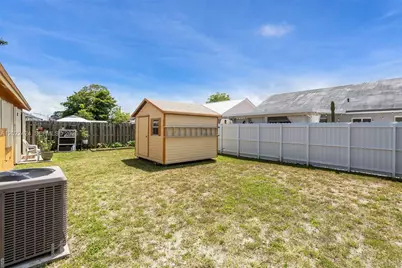 20370 NW 32nd Ave, Miami Gardens, FL 33056 - Photo 23