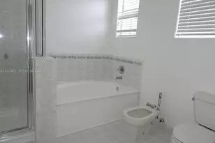 5460 NW 107th Ave, Doral, FL 33178 - Photo 25