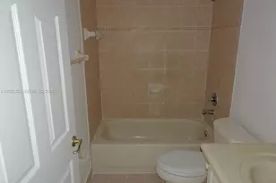 5460 NW 107th Ave, Doral, FL 33178 - Photo 29