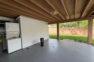 6370 SW 17th St, West Miami, FL 33155 - Photo 9