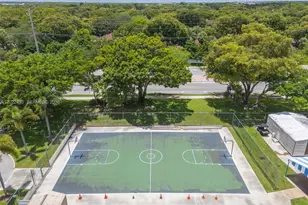 2767 Carambola Cir S, Coconut Creek, FL 33066 - Photo 49