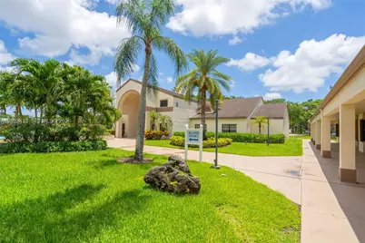 2767 Carambola Cir S #402, Coconut Creek, FL 33066 - Photo 43