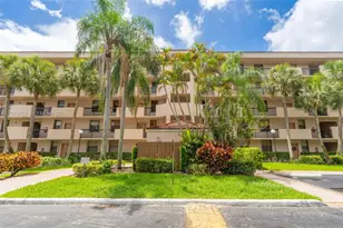 2767 Carambola Cir S, Coconut Creek, FL 33066 - Photo 31