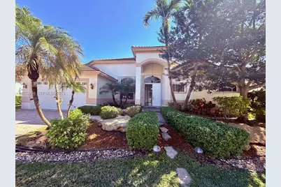 2644 Miller Ct, Weston, FL 33332 - Photo 1