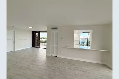 801 N Venetian Dr #408, Miami, FL 33139 - Photo 13