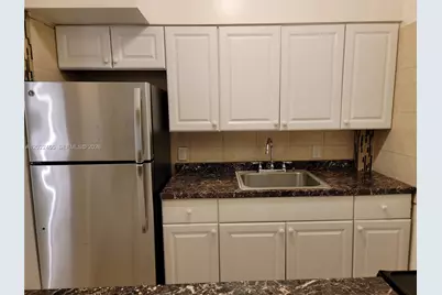 835 Lenox Ave #303, Miami Beach, FL 33139 - Photo 9