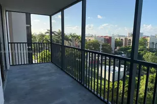 900 NE 195th St, Miami, FL 33179 - Photo 17