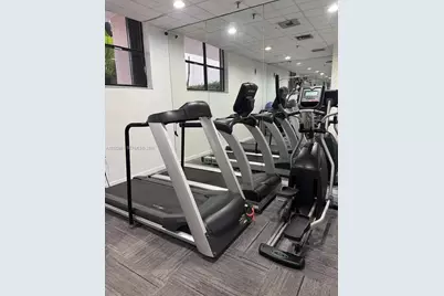 900 NE 195th St #618, Miami, FL 33179 - Photo 35