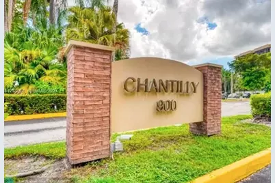 900 NE 195th St #618, Miami, FL 33179 - Photo 3
