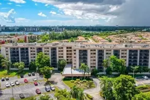 900 NE 195th St, Miami, FL 33179 - Photo 5