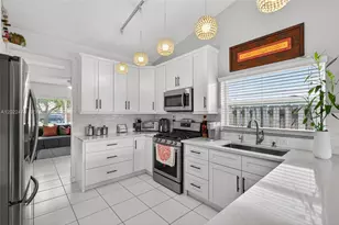 15891 SW 84th St, Miami, FL 33193 - Photo 23