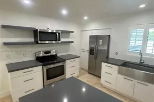 13932 Kendale Lakes Dr, Miami, FL 33183 - Photo 11