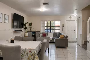 9880 Hammocks Blvd, Miami, FL 33196 - Photo 3