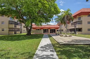 10901 N Kendall Dr, Miami, FL 33176 - Photo 11