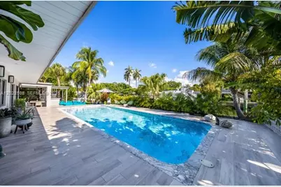 1141 NE 90th St, Miami, FL 33138 - Photo 25