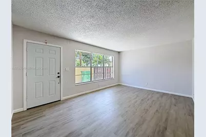 3702 SW 60th Ter #31, Davie, FL 33314 - Photo 3