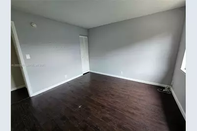 3702 SW 60th Ter #31, Davie, FL 33314 - Photo 17