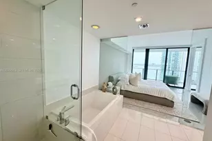 650 NE 32nd St, Miami, FL 33137 - Photo 27