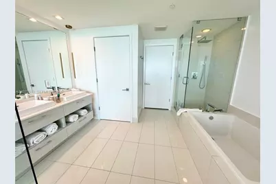 650 NE 32nd St #1901, Miami, FL 33137 - Photo 11