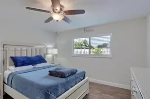 876 Gardenia Dr, Royal Palm Beach, FL 33411 - Photo 11