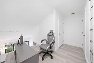 455 NE 210th Terrace, Miami, FL 33179 - Photo 19