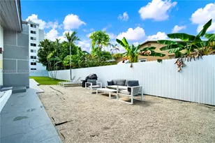 1236 NE 109th St, Miami, FL 33161 - Photo 17