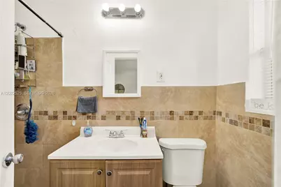 1236 NE 109th St #2, Miami, FL 33161 - Photo 13