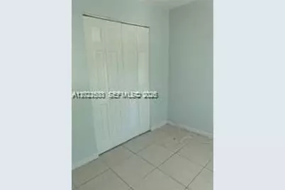 1090 NE 129th St #202, North Miami, FL 33161 - Photo 5