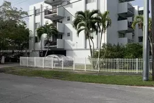 1090 NE 129th St, North Miami, FL 33161 - Photo 17