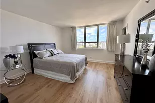 1500 Bay Rd, Miami Beach, FL 33139 - Photo 11