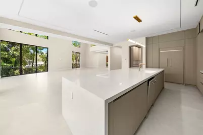 900 NE 75th St, Miami, FL 33138 - Photo 15