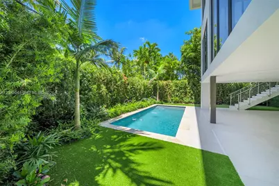 900 NE 75th St, Miami, FL 33138 - Photo 47