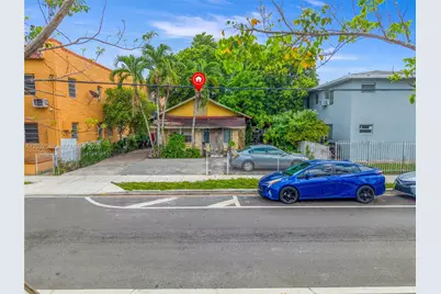 1568 SW 5th St, Miami, FL 33135 - Photo 3