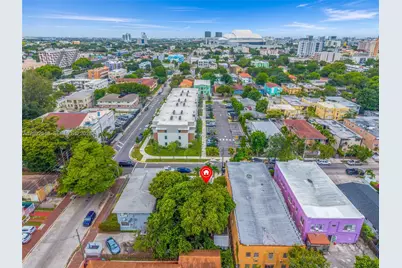 1568 SW 5th St, Miami, FL 33135 - Photo 11