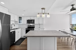 2401 Collins Ave, Miami Beach, FL 33140 - Photo 13