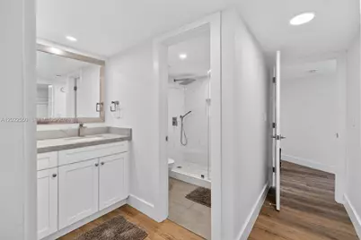 2401 Collins Ave #602, Miami Beach, FL 33140 - Photo 37