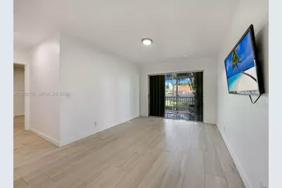 716 SW 5th Ave, Hallandale Beach, FL 33009 - Photo 9