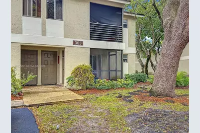 303 Gardens Dr #206, Pompano Beach, FL 33069 - Photo 1