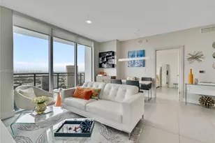 90 SW 3rd St, Miami, FL 33130 - Photo 9
