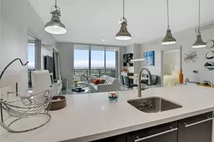 90 SW 3rd St, Miami, FL 33130 - Photo 5