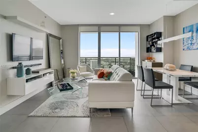 90 SW 3rd St #4308, Miami, FL 33130 - Photo 7