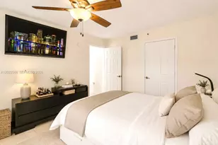 814 NW 36th Ave, Miami, FL 33125 - Photo 11