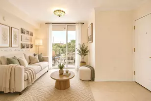 814 NW 36th Ave, Miami, FL 33125 - Photo 13