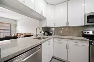 10049 Winding Lake Rd, Sunrise, FL 33351 - Photo 11