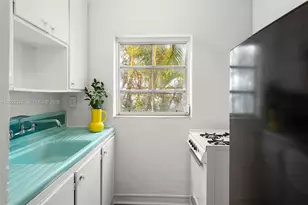 750 Espanola Way, Miami Beach, FL 33139 - Photo 5
